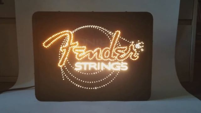 Fender Strings Fiberoptic Display смотреть онлайн