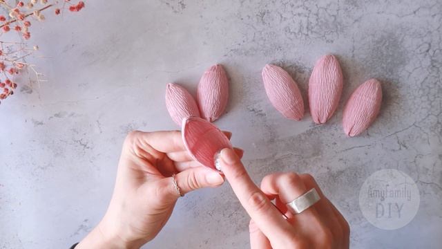 Тюльпаны из бумаги своими руками ) Это просто и очень красиво. смотреть онлайн