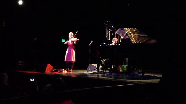 Hilary Hahn & Hauschka at El Rey Theatre #2 (05.28.12) смотреть онлайн