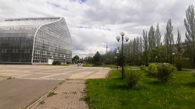 Прогулка по Ботаническому саду им. Цицина смотреть онлайн