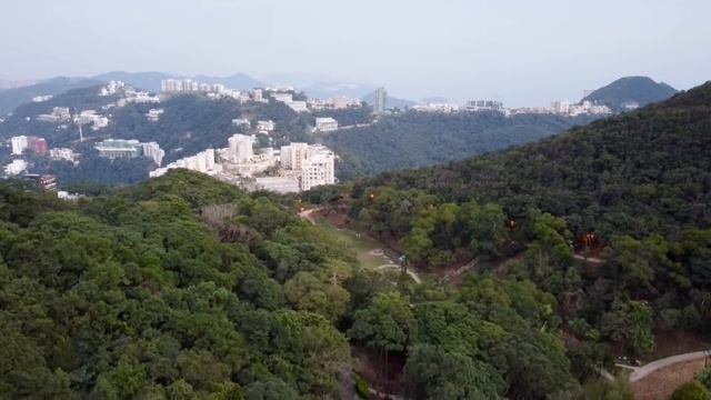 Flight above Victoria Peak Garden смотреть онлайн