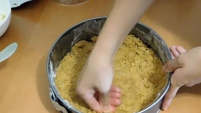 Творожный чизкейк без выпечки со сгущенкой. Рецепт смотреть онлайн