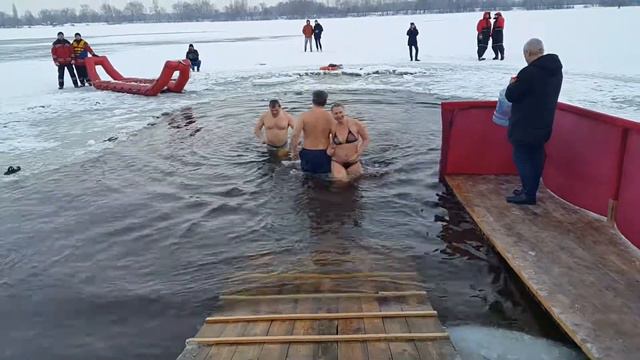 КРЕЩЕНИЕ 2018 КИЕВ смотреть онлайн