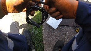 How to change the ABS sensor Volkswagen Crafter / Как поменять сенсор ABS Volkswagen Crafter