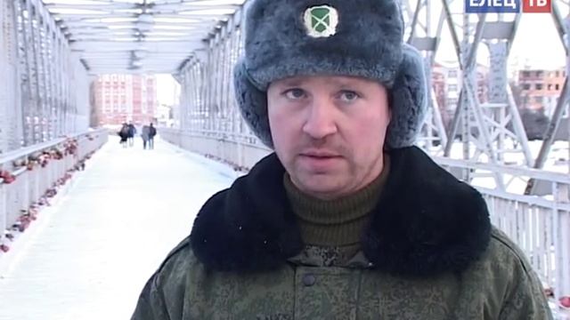 Кушать подано: диких уток, пережидающих суровую зиму в черте Ельца, подкармливают охотоведы смотреть онлайн