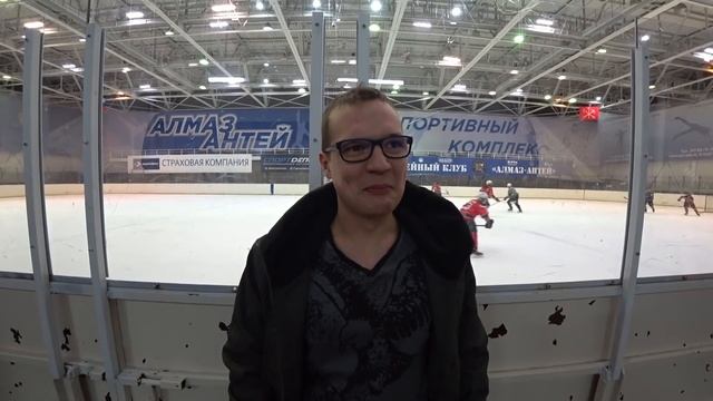 ХОККЕИСТЫ отвечают на ЖЕНСКИЕ вопросы / ЛУЧШИЙ и ХУДШИЙ ПОДАРКИ на 8 марта / СПбХЛ смотреть онлайн