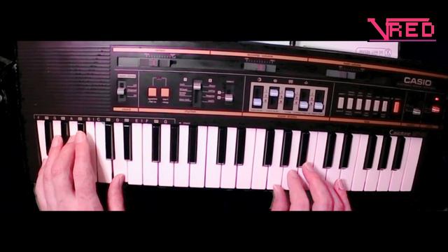 Vred plays Abyss 2 on a Casio MT 52 смотреть онлайн