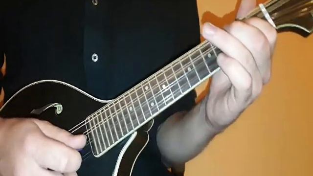 Apache (The Shadows) mandolin cover with tab смотреть онлайн