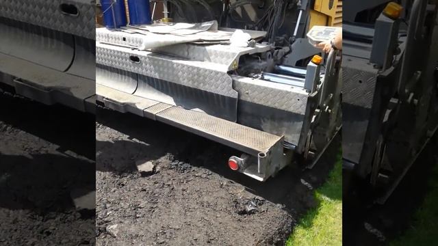 Укладка асфальтовой крошки