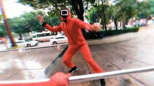 SQUID GAME CHALLENGES SPIDER-MAN In Real Life (Epic Parkour POV Chase)