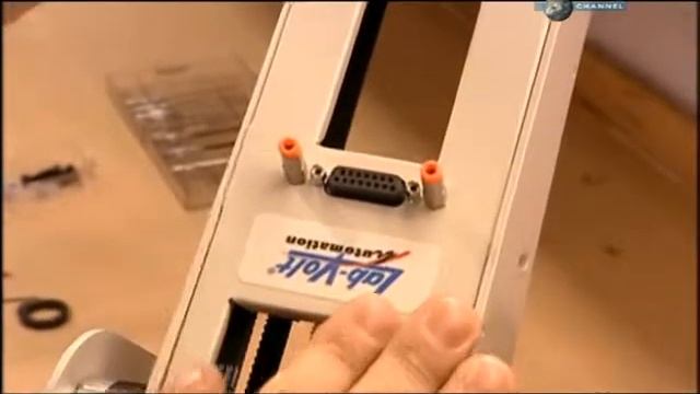 055 S05E03 Рука робот, Татуировки, Прокладки, Трубы) 00 00 52 00 05 54 смотреть онлайн