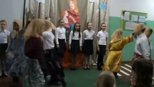 Хоровод Нынче мы надели сарафаны смотреть онлайн