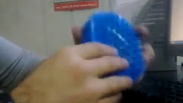 Массажная антицеллюлитная рукавица BATH MITT с массажными шариками смотреть онлайн