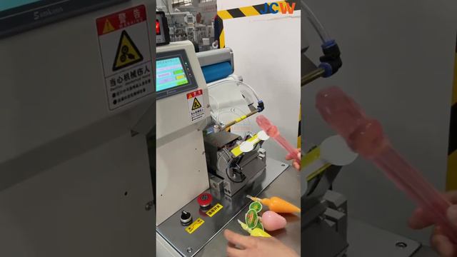JELLY LABELING MACHINE | JCW-LB02 смотреть онлайн