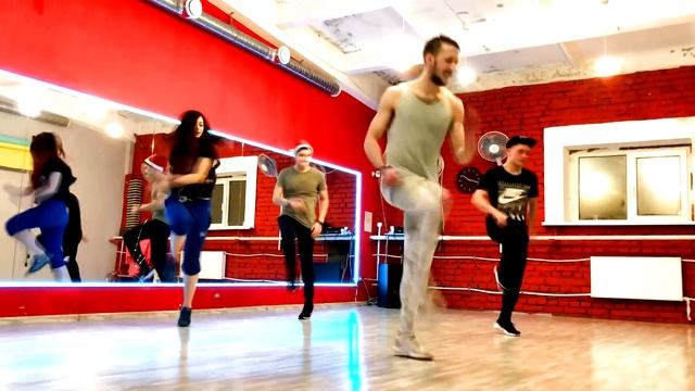 Подарок от школы танцев "SHUFFLE SCHOOL" - HAPPY NEW YEAR 2018!!! смотреть онлайн