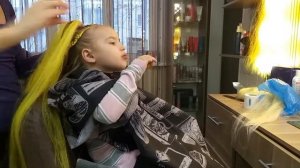 Плету косы с канекалоном своей дочери