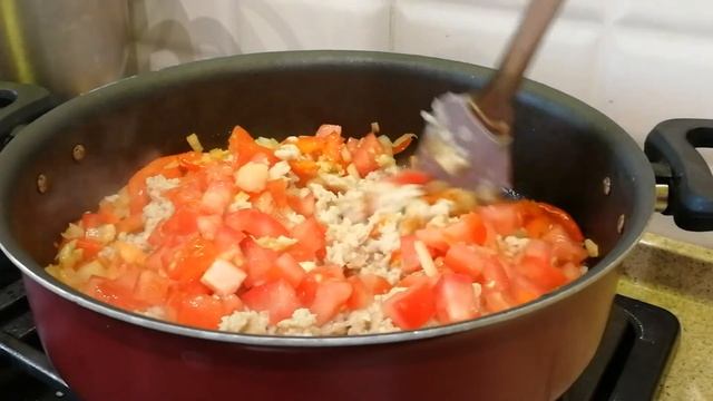Паста с фаршем и томатами / Диетическое и вкусное блюдо