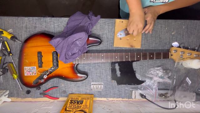 Como Nuevo! Squier Jazz Bass Mod смотреть онлайн