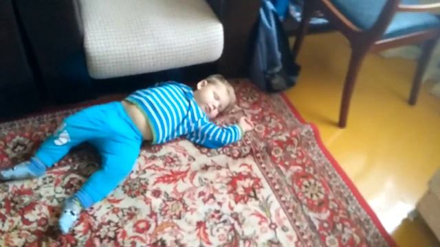 Sleeping  On The Carpet. Костику 1 годик и 4 месяца