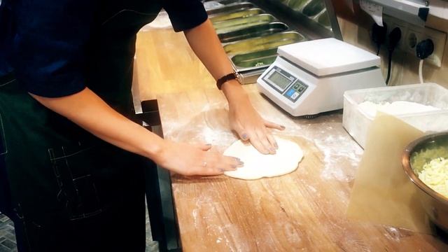 VLOG: ЭМИЛЬ АВАК - ВКУСНОЕ МЕСТО | АННА КАНАРИС | ПЕКАРНЯ ХАЧАПУРИЯ смотреть онлайн