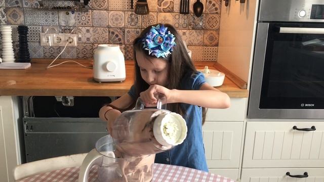 Делаем веганское мороженое дома! Дети кондитеры. смотреть онлайн