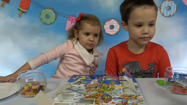 HARIBO Харибо адвенткалендарь пробуем 24 разных харибо наборов и конфет из Advent Calendar 2016