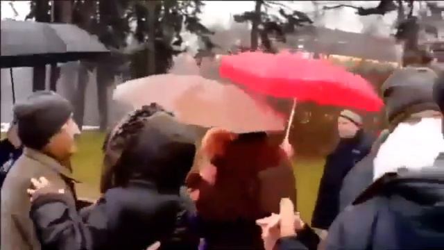 НИКОГДА НЕ ВСТРЕЧАЛ В СВОЕЙ ЖИЗНИ ТАКИЕ ГЛАЗА!!! смотреть онлайн