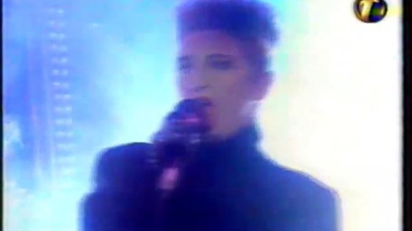 Desireless - Voyage Voyage Live (Дизайрлес - Путешествие)