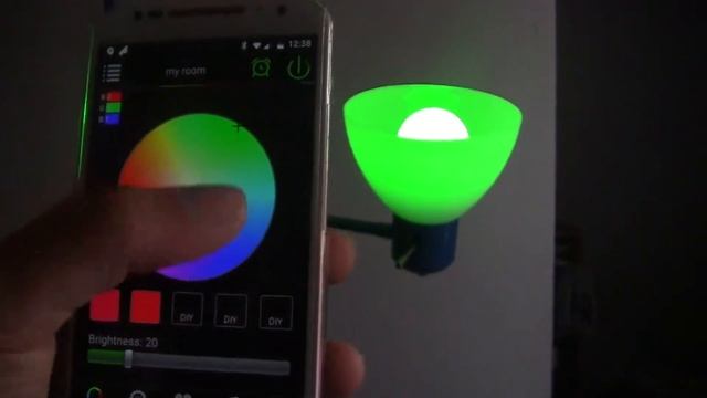 Tanbaby Bluetooth Smart LED Light Bulb Review смотреть онлайн