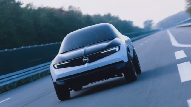 2018 Opel GT X - захватывающее будущее бренда Опель смотреть онлайн