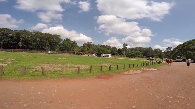 Ангкор Ват и Сиемреап. Паб стрит и вкусные насекомые (Часть 2) смотреть онлайн