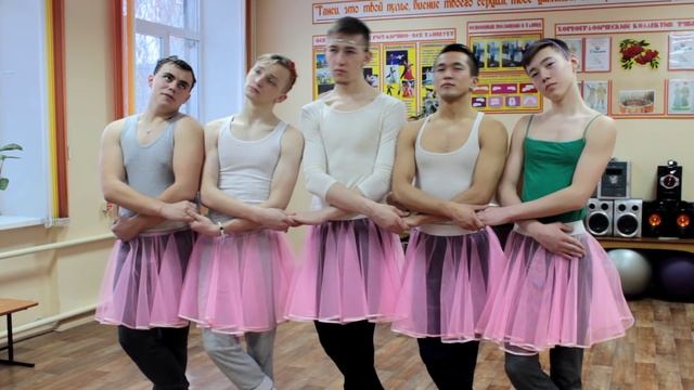 Золотыми рыбками смотреть онлайн