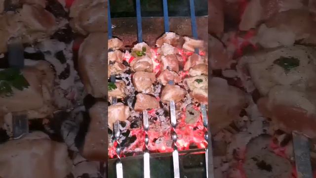 Вчера делали шашлык😋 смотреть онлайн