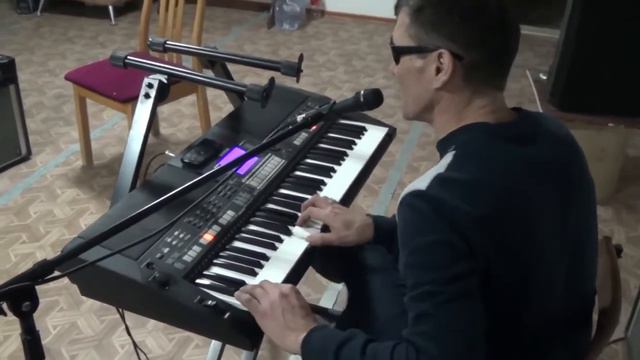 Казах поет русскую песьню смотреть онлайн