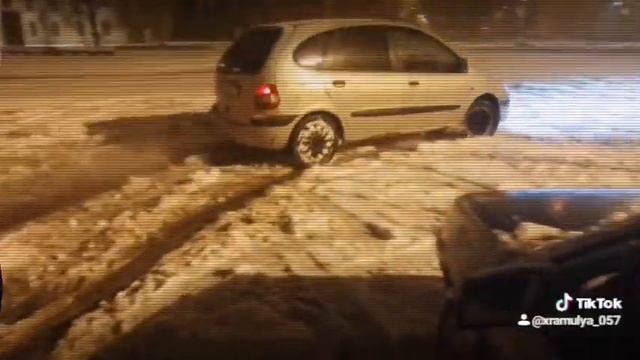 Renault зима смотреть онлайн