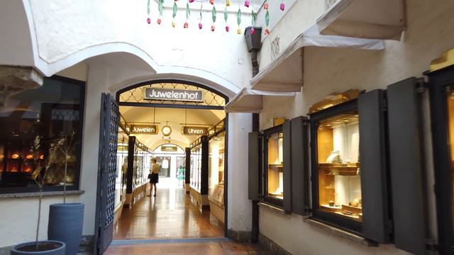 Walking in SALZBURG / Austria 🇦🇹- Bells in the Old Town - 4K 60fps (UHD) смотреть онлайн