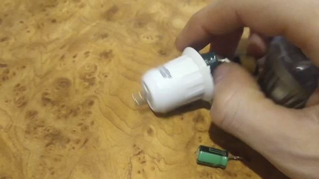 Устраняем мигание светодиодной лампы. Можно ли поставить конденсатор с большей ёмкостью? смотреть онлайн