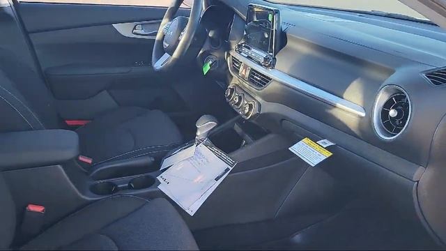 2023 Kia Forte LXS Sedan Monterey Santa Cruz Gilroy Seaside Hollister смотреть онлайн