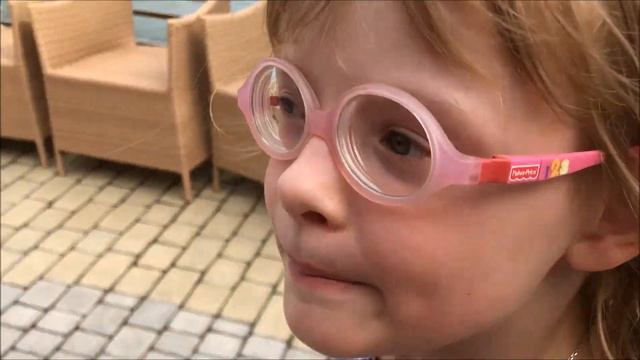 ВЛОГ Лабиринт Бассейн Батут ЧТО ЛУЧШЕ Развлечения У МОРЯ Партенит смотреть онлайн