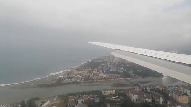 Посадка в Сочи. Рейс "ИрАэро" Пенза-Сочи, SSJ-100,16.06.21 года смотреть онлайн