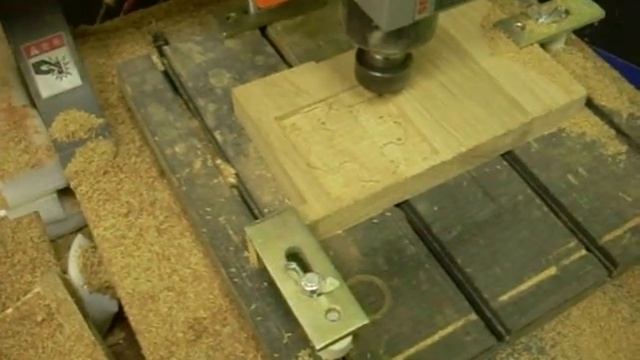 Черновая обработка дуба 3D 3мм цилиндрической фрезой георгиевского креста на фрезерно гравировально смотреть онлайн