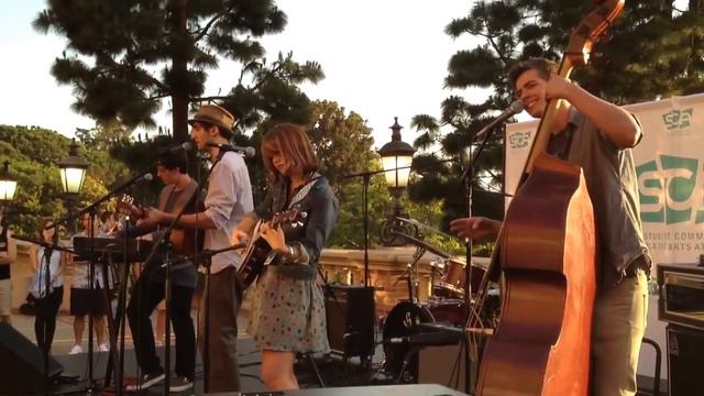 The Street Hearts "Josephine" Live at Royce Hall смотреть онлайн