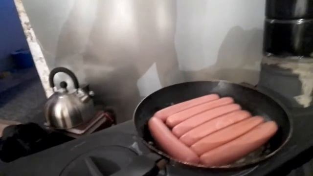 Прыгал с крыши, купался в снегу, застряла машина в снегу смотреть онлайн