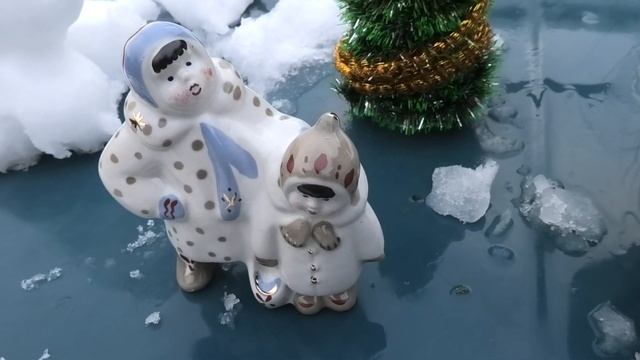 ВЫПАЛ ПЕРВЫЙ СНЕГ - лепим огромную снежную бабу) смотреть онлайн