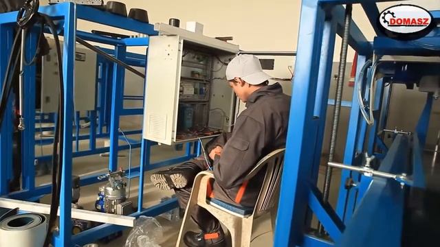 Domasz - RA-1 PLUS. Автоматическая мешкозашивочная машина смотреть онлайн