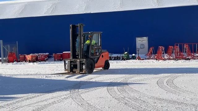 Köp Motviktstruck Toyota 40-8FD50N på Klaravik смотреть онлайн