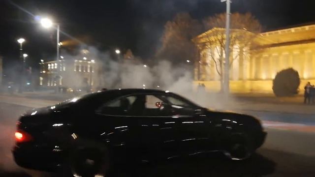 Mercedes w208 clk 320 v6 burnout drift смотреть онлайн