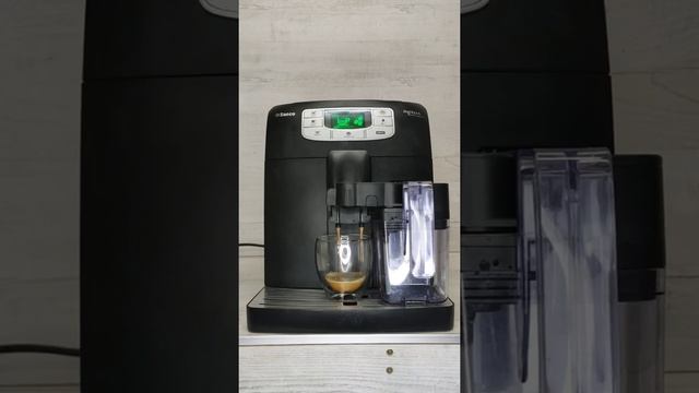 Кавомашина Saeco Intelia One Touch Cappuccino HD8753 / 11 смотреть онлайн
