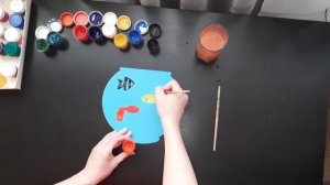 Рисование  Рыбки плавают в аквариуме