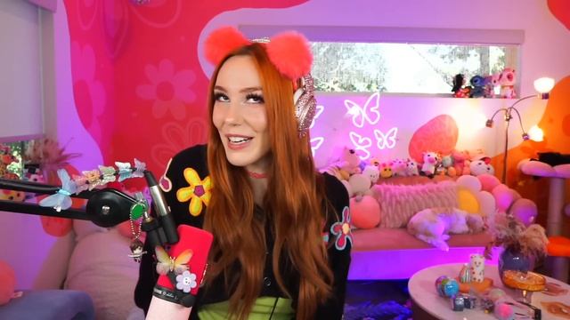 TRADING NEON VAMPIRE DRAGONS ON IN ADOPT ME! in Roblox adopt me Trading NEW halloween pets смотреть онлайн